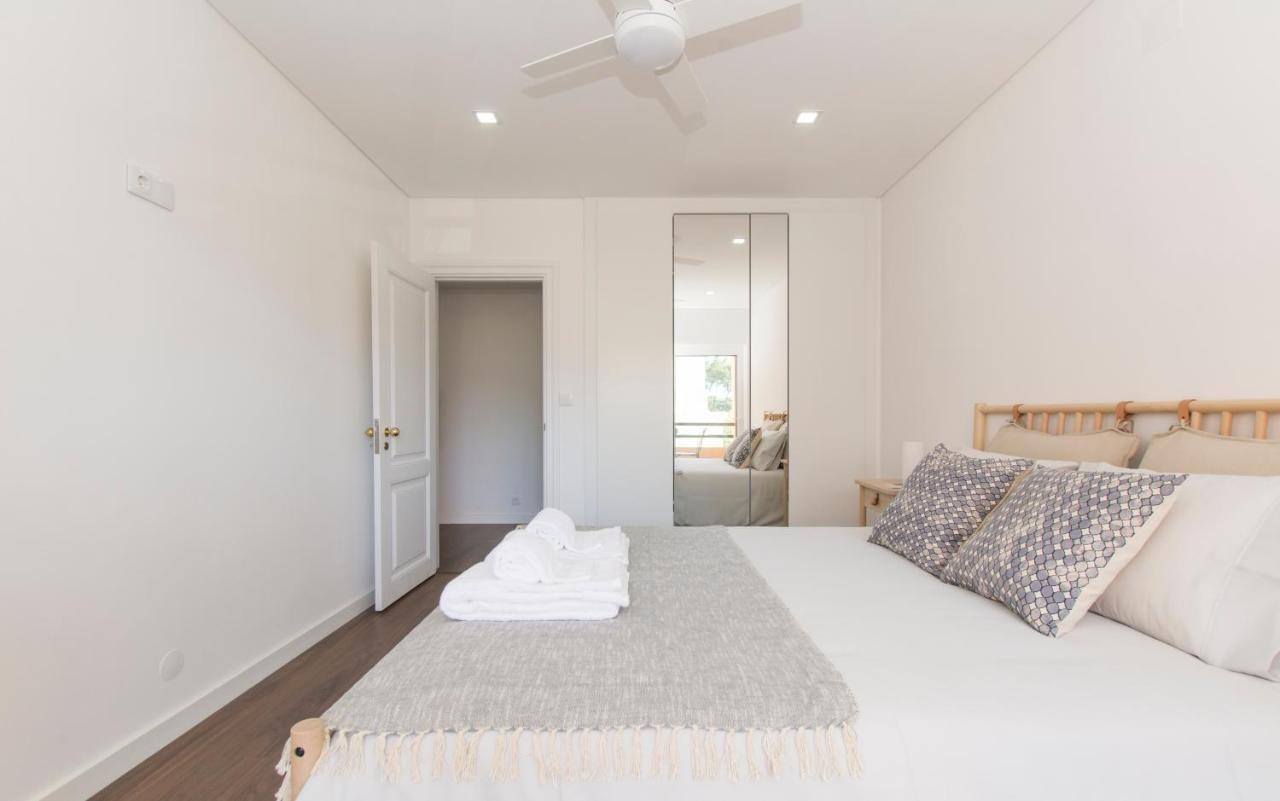 Houze_Lovely Flat With Swimming Pool! Кашкайш Екстериор снимка