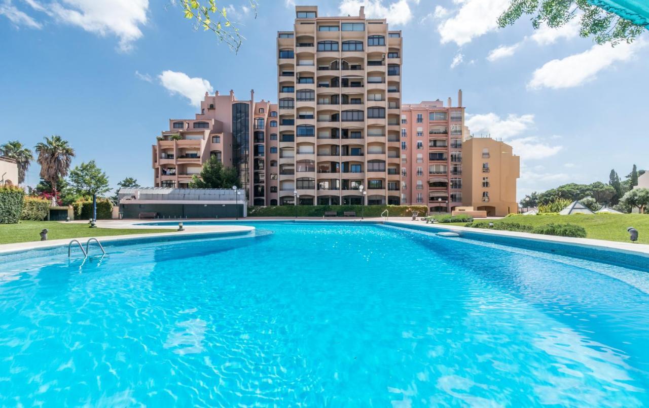 Houze_Lovely Flat With Swimming Pool! Кашкайш Екстериор снимка